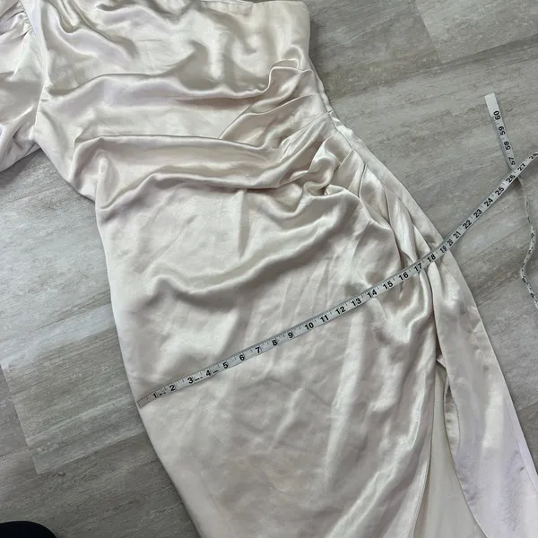 Elliatt Cinda Dress in Pearl - Image 5