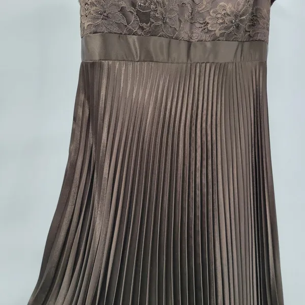 Badgley Mischka Evening Gown Dress Size 8 Brown Pleated Empire Waist Lace Bodice - Image 9