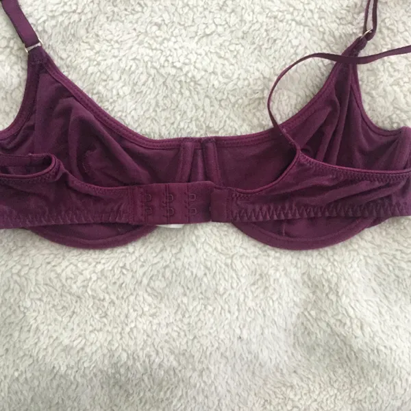 Victoria's Secret Vintage 90s Iridescent Maroon/Dark Magenta Demi Bra - Sz 36B - Image 4