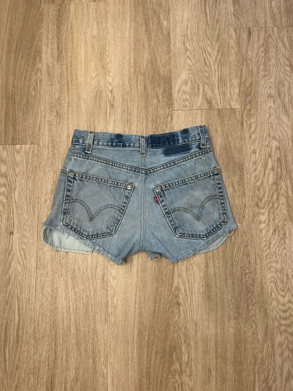 levi’s jean shorts - Image 2