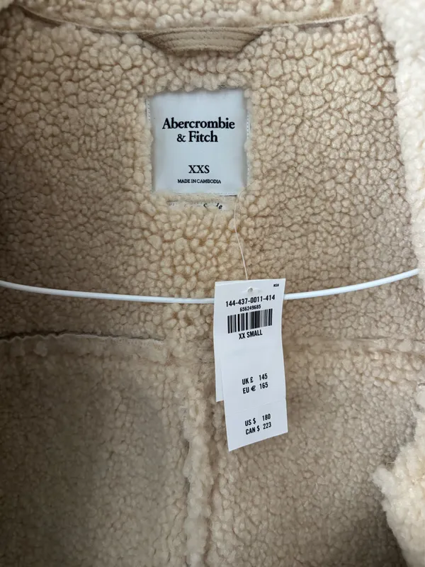Abercrombie and fitch vegan suede Sherpa jacket - Image 5