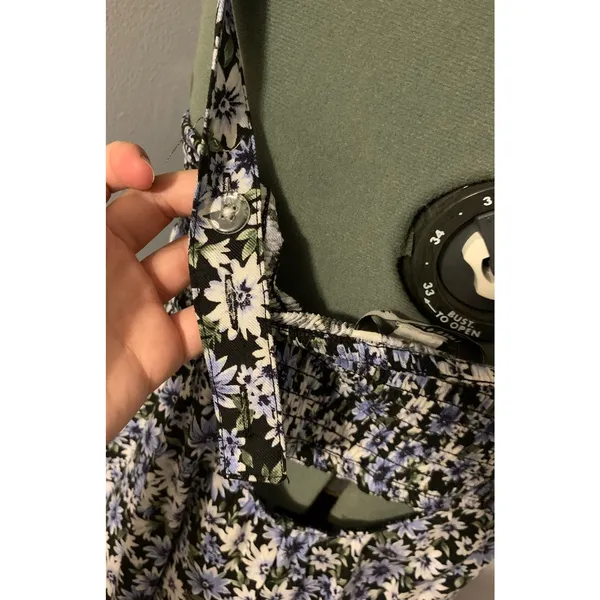American Eagle Sundress Daisy Floral Pattern Blue Medium - Image 8