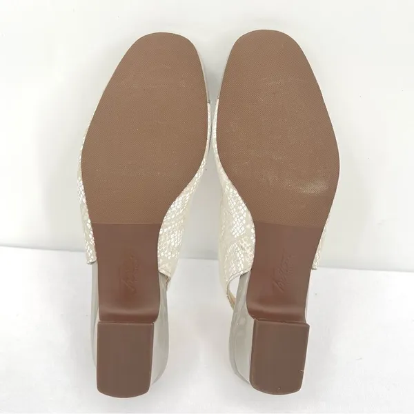Trotters Dea Light Grey Snake Leather Patent Square Cap Toe Slingback Pump 6.5 - Image 8