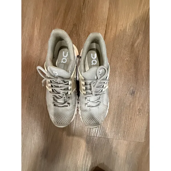 On Cloudswift Grey White Running Shoes Womens Size‎ 8 Swiss Engineering Sneakers - Image 5