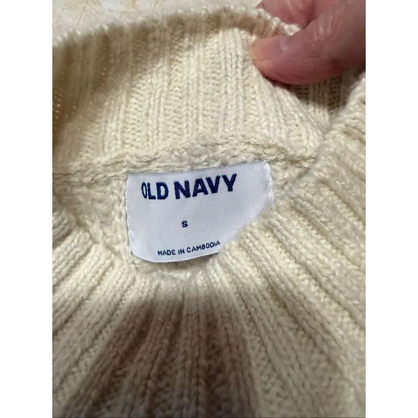 Old Navy Oversized Sweater Sz S Cream/Navy NWT - Image 4