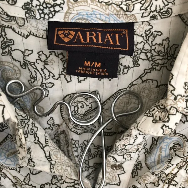Ariat paisley w/Silver threads long sleeve Pearl Snap western shirt M - Image 3