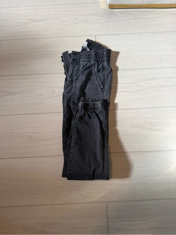 Women’s American Eagle Cargo Joggers - Image 2