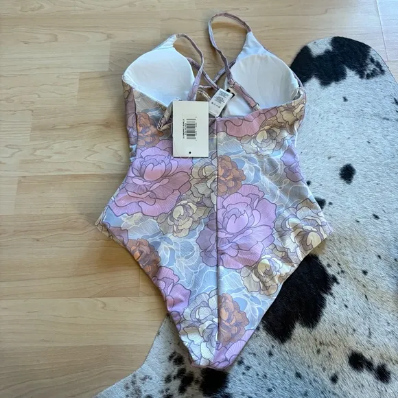 DIPPIN’ DAISY’S NWT‎ Bliss Floral Swimsuit One Piece Size Small - Image 8