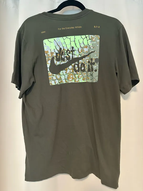 Nike Tee Shirt - Image 2