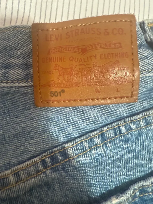 Levi Premium 501 Original Shorts - Image 3