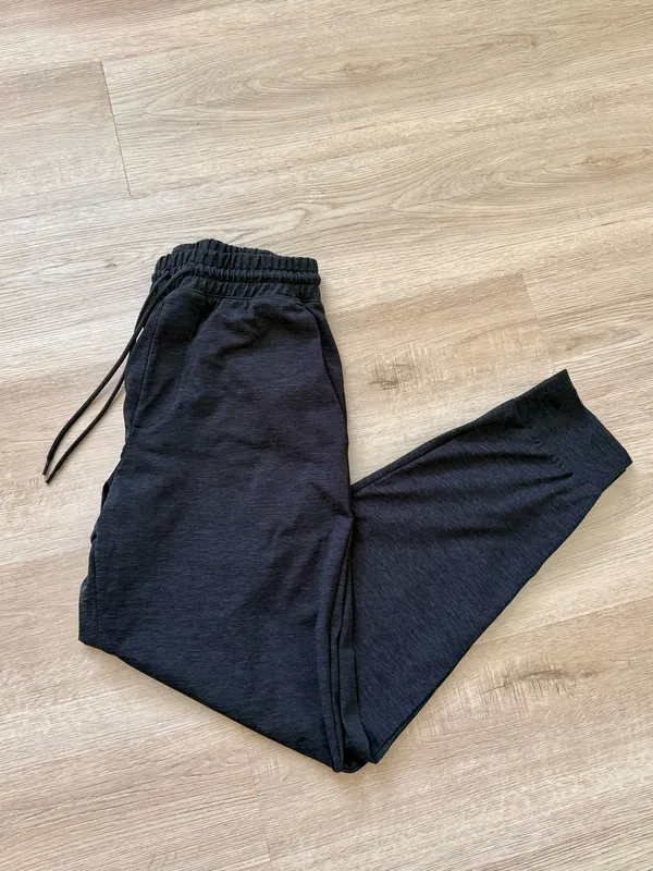 Uniqlo Ultra Stretch Active Jogger Pants - Image 3