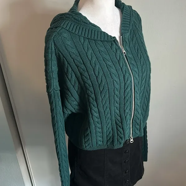 New PacSun Women’s LA Hearts Mini Cable Stitch Knit Zip Up Hoodie Sweater - Image 2