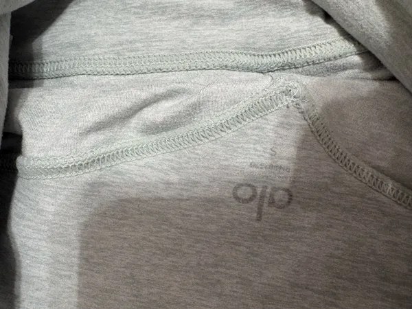 Alo Yoga Leggings - Image 3