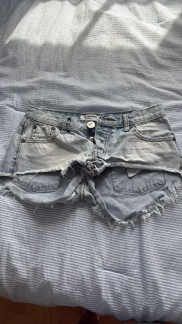 One Teaspoon Shorts - Image 3