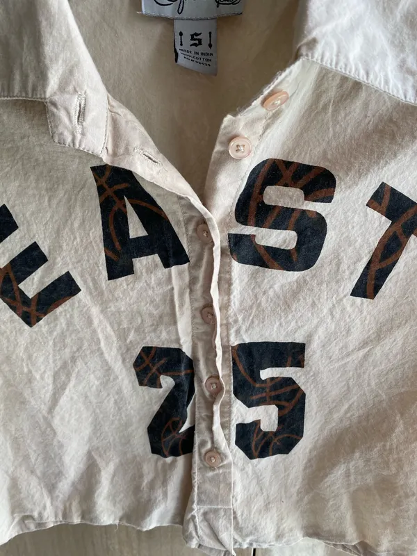 Size small button up collar crop top White - Image 2