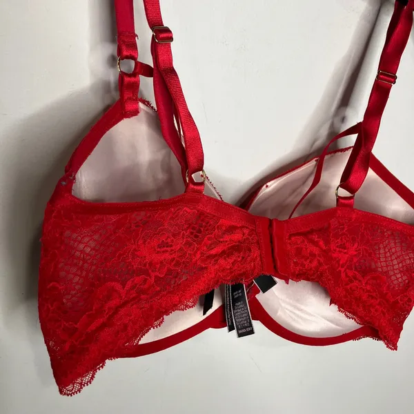 Victoria's Secret red lace strappy very sexy Push up bra women's‎ size 36DD - Image 8