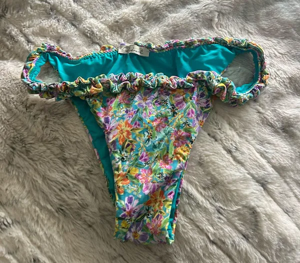 Bikini bottoms lulus - Image 2