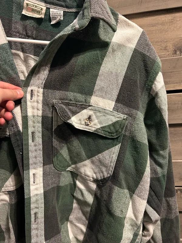 Men’s “Five Brother” Flannel Green Size L - Image 3