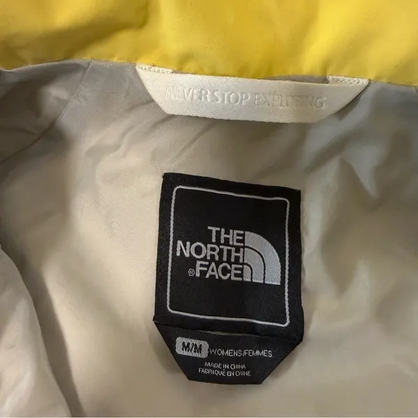 The North Face Butter Yellow Tie Front Zip Up Rain Jacket Hooded Outdoor Vented - Image 5