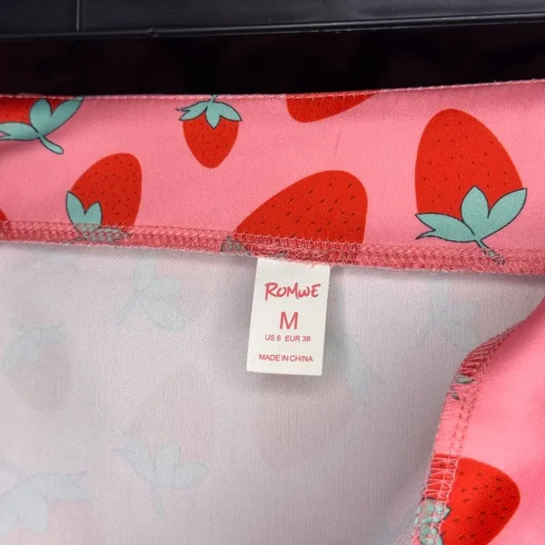 Romwe Pink Strawberry Graphic Mini Skirt - Image 2