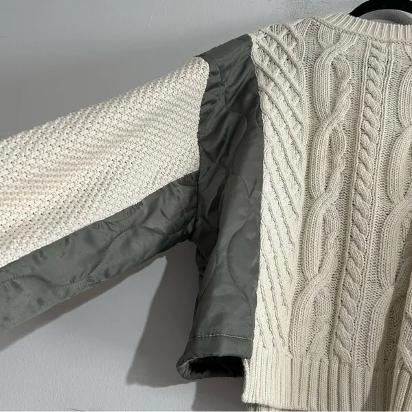 POL Cream Cable-Knit V-Neck Sweater with Olive Sleeve Panels - Image 11