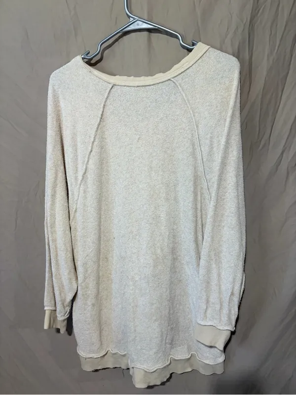 Free people long sleeve sweater - Image 3