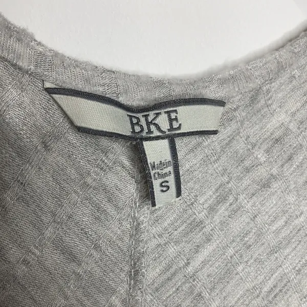 BKE by the buckle gray‎ ribbed open cardigan size small - Image 2