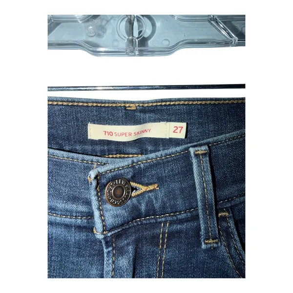 Levi's Womens 701 Super Skinny Distressed Jeans, Size 27 - Image 6