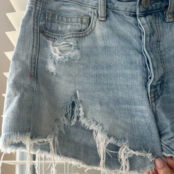 American Eagle High-Rise Shorts Denim - Image 3