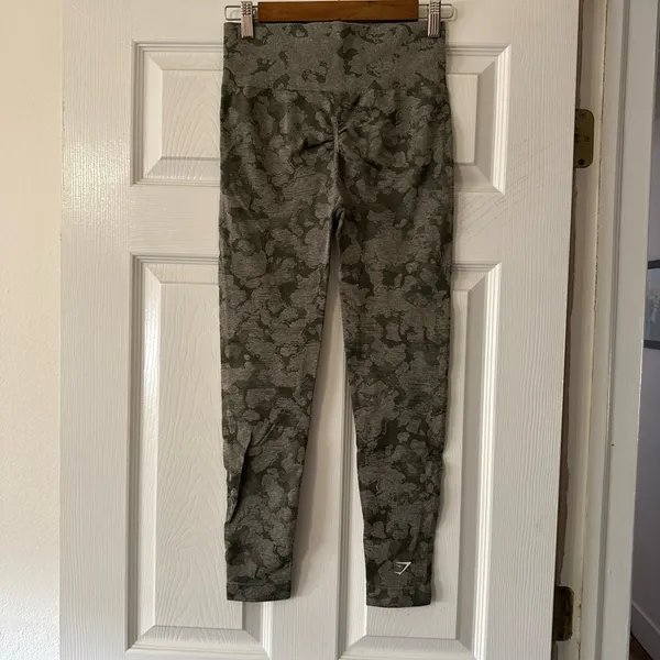 Gymshark Adapt Olive Camo High-Waist Leggings - Image 3