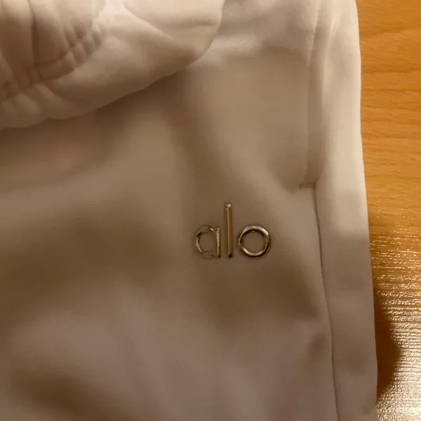 Alo Yoga Accolade Sweatpant White XXS - Image 3