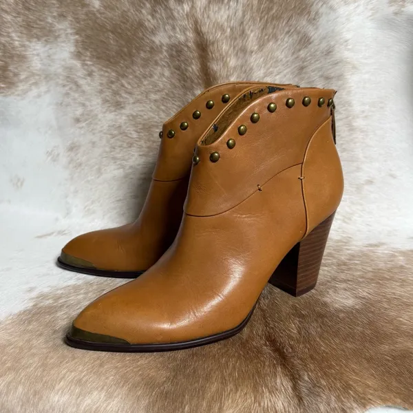 B MAKOWSKY QUINCY‎ LEATHER ANKLE BOOTS Size 8 B45 - Image 2