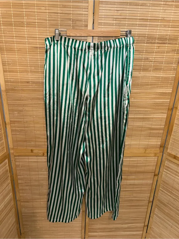 Victoria’s Secret satin green white stripe wide leg pajama pants woman’s XL - Image 3