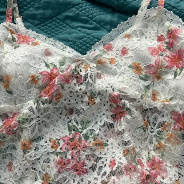 Princess Polly Floral Lace Tank - Image 2