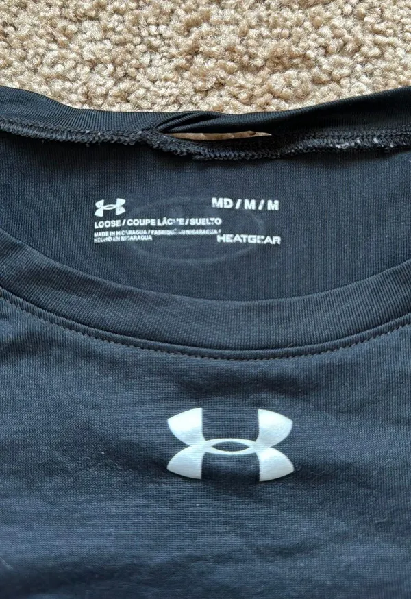 Under Armour Tshirt - Image 3