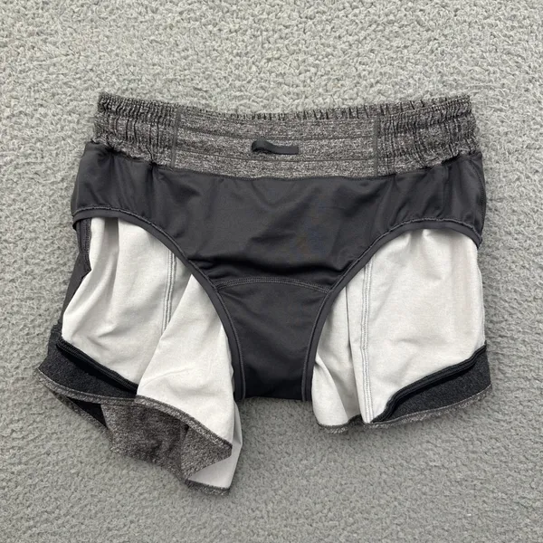 Lululemon Hotty Hot Shorts Low Rise 4" Heather Lux Gray Athletic Women's 6 - Image 3
