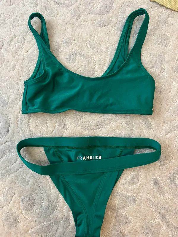 Frankie's Bikinis Set - Image 2