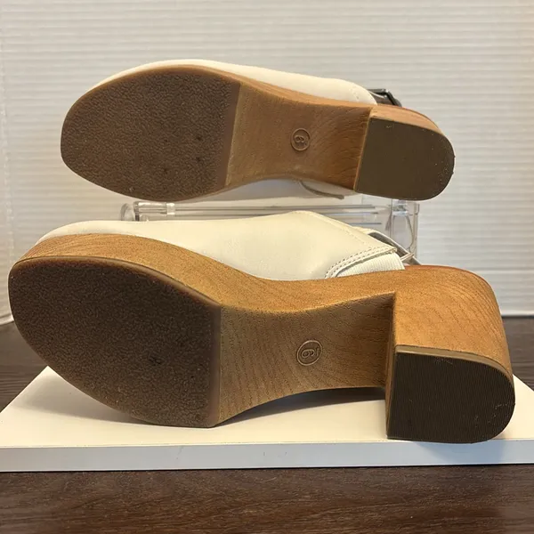 Universal Threads Cream Slingback Mules - Image 8