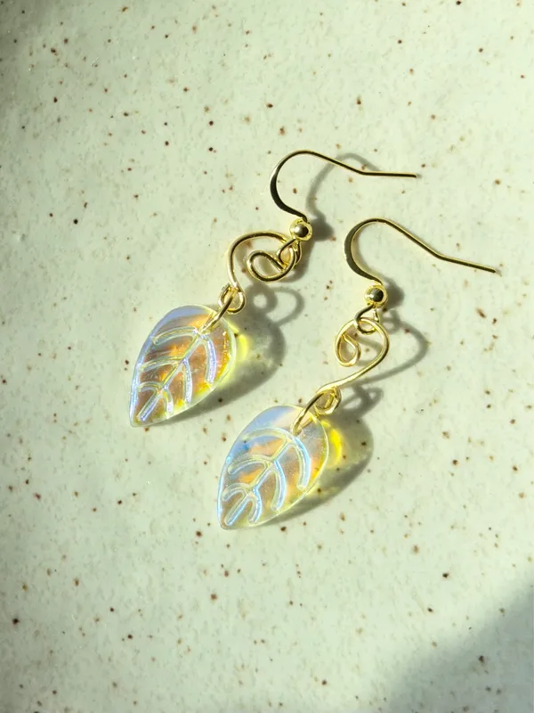 Handmade retro fairy funky style swirl & leaf unique dangle earrings⭐️🌙💕 - Image 4