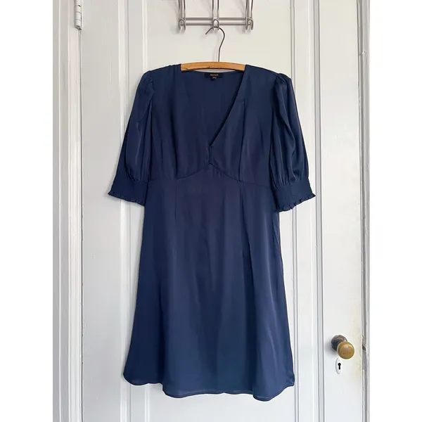 Quince • Washable Stretch Silk Puff Sleeve Mini Dress navy blue v neck - Image 3