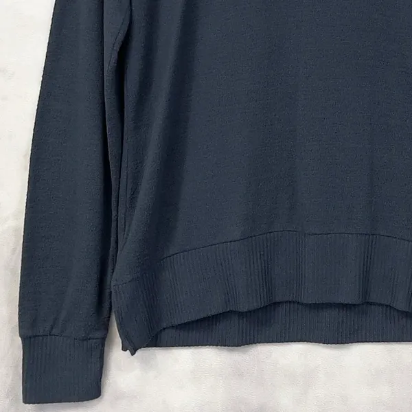 Abercrombie‎ Fitch Graphic Knit Top Women Medium Lightweight Textured Cozy Indie - Image 3