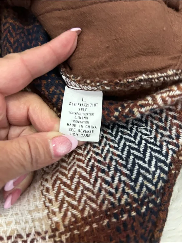 Akaiv Oversized Plaid Shacket - Image 8
