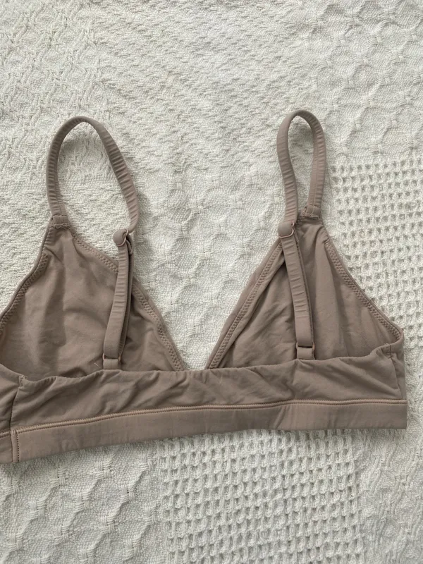 SKIMS Triangle Fits Everybody Bralette - Image 2