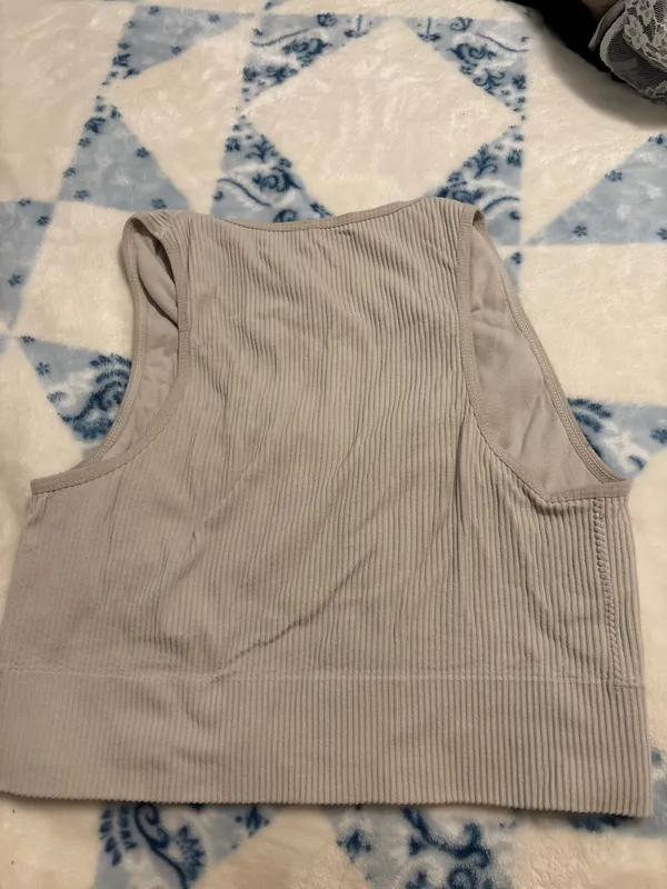 garage crop top  - Image 2