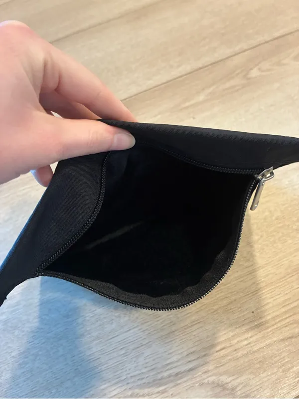 Baggallini Black Travel Pouch Wristlet - Image 4