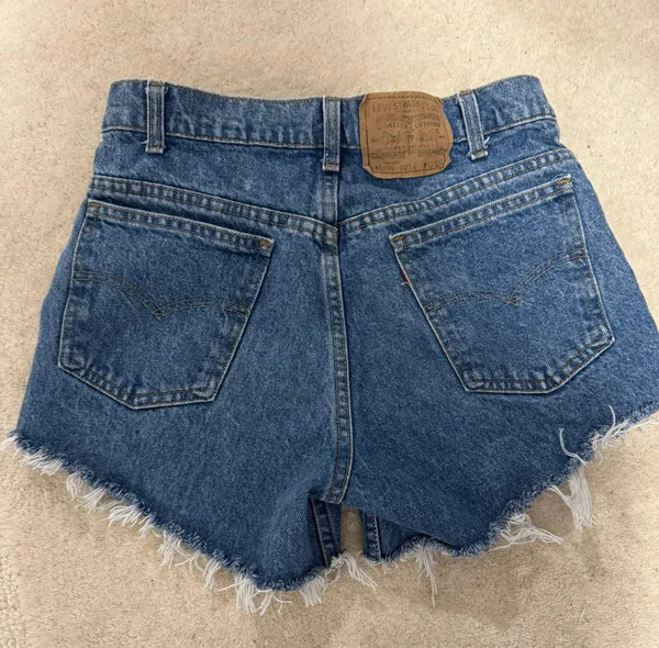 Vintage orange tab Levi’s shorts - Image 2