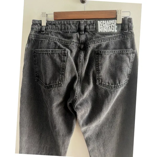 Reclaimed Vintage Inspired Womens High Rise Flared Raw Hem Jeans Washed Black 29 - Image 6