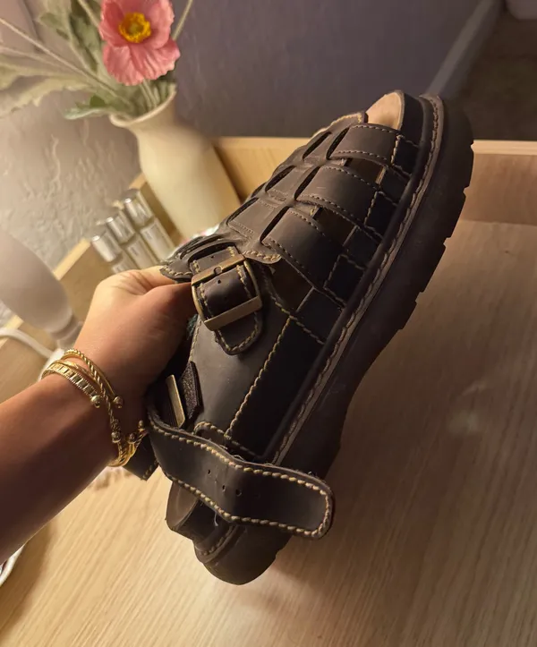 Vintage Charm Vinatge Chunky Sandals - Image 2