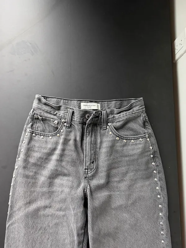 Abercrombie & Fitch Black Straight-Leg Jeans with Side Studs - Image 4