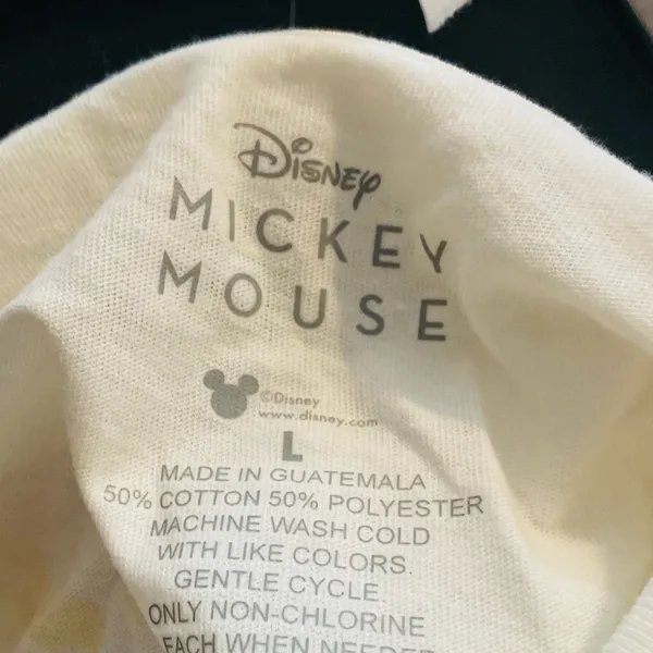 NWT Disney Mickey and Minnie long sleeve T-shirt size L - Image 4
